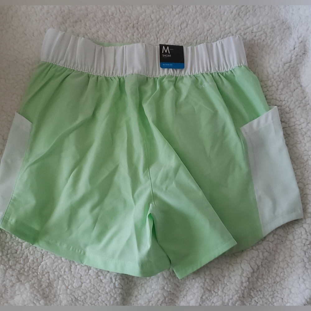 Columbia Womans Mint Green Colorblock Hiking Shorts